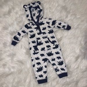 White & navy bear outfit
